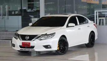 Nissan TEANA 2.0 XL SUNROOF ปี 2019 รถบ้านมือเดียว ใช้น้อยเข้าศูนย์ตลอด ไม่เคยติดแก๊ส สวยเดิม ฟรีดาว