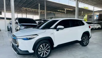 TOYOTA CROSS 1.8 HYBRID PREMIUM ปี 2021 รถสวย มือแรกออกห้าง พร้อมใช้ ไมล์แท้ รับประกันตัวถังสวย