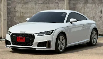 Audi TT Coupe 45 TFSI S line ปี 2020 สีขาว