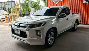 Mitsubishi Triton All New Mega Cab 2.5 GLX เกียร์ธรรมดา ปี 2021 ผ่อนเริ่มต้น 6*** บาท