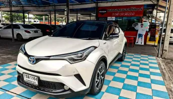 Toyota CHR 1.8 HV MID เกียร์ออโต้ ปี 2020/2021 เบนซิน-ไฟฟ้า" ผ่อนเริ่มต้น 10,*** บาท