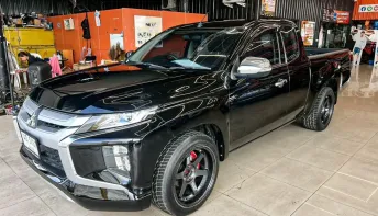 Mitsubishi Triton All New Mega Cab 2.5 GLX เกียร์ธรรมดา ปี 2022 ผ่อนเริ่มต้น 6,*** บาท