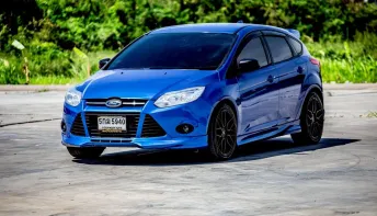2014 Ford FOCUS 1.6 รถเก๋ง 5 ประตู 