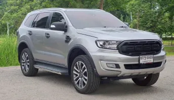 FORD EVEREST 2.0 turbo Titanium Plus Sunroof 2WD A/T ปี2019 รุ่นท็อปสุด