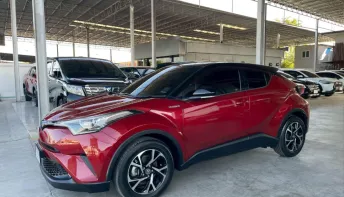 TOYOTA CH-R 1.8 HV HI HYBRID 2018 รถสวย มือแรกออกห้าง พร้อมใช้ ไมล์น้อย TOP สุด รับประกันตัวถังสวย