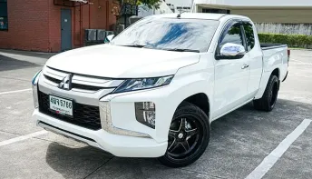2022 MITSUBISHI TRITON 2.5 GLX MEGA CAB