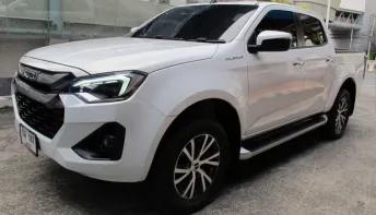 2024 ISUZU DMAX CAB4 HI-LANDER 3.0 M (รุ่นTOP) เกียร์AUTO สีขาวมุข มือเดียว รถสวย ฟรีดาวน์