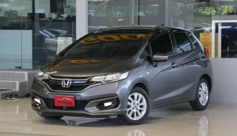 Honda Jazz 1.5 i-VTEC ปี2019 ไมล์แท้6x,xxx โล ไม่เคยติดแก๊ส รถบ้านแท้ๆ สวยเดิมทั้งคัน ออกรถ0บาท