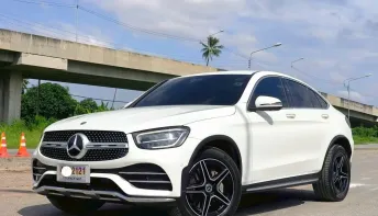 Mercedes-Benz GLC 220d Coupe AMG 4matic facelift TOP ปี 2020 สีขาว