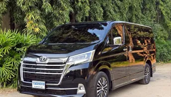 Toyota Majesty 2.8 Premium รถออกศูนย์ปี 2020 สีดำ