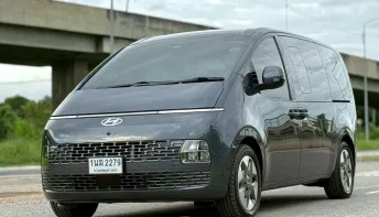 HYUNDAI STARIA 2.2 SEL ปี 2021 จด 2022 