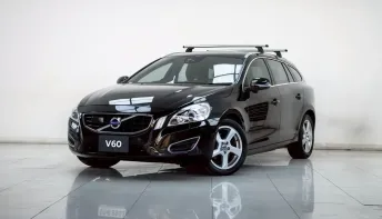 2B219  Volvo V60 1.6 DRIVe Wagon 2013