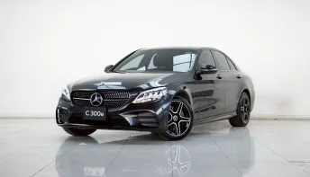 2B204 Mercedes-Benz C-Class 2.0 C300 รถเก๋ง 4 ประตู 2022 