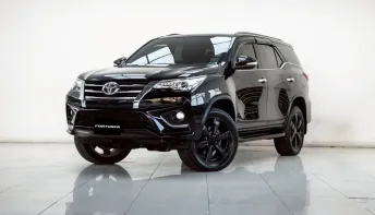 2B220 TOYOTA FORTUNER 2.8 TRD 4WD AT 2016