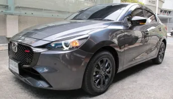 2024 MAZDA 2 1.3 SP SEDAN เกียร์AUTO สีเทา ปุ่มSTART รถสวยสภาพใหม่ วิ่งน้อย  33,701 กม. 