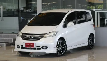 Honda Freed 1.5 E ปี 2014 รถบ้านมือเดียว ไม่เคยติดแก๊ส สวยเดิมทั้งคัน ใช้น้อยเข้าศูนย์ตลอด ออกรถ0บาท