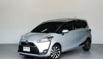TOYOTA SIENTA 1.5 V AT ปี 2017 จด 2019