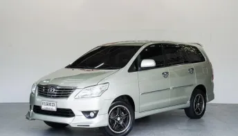TOYOTA INNOVA 2.0 V AT ปี 2012