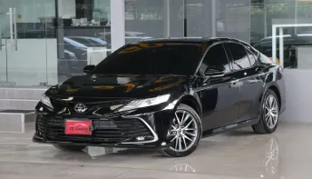 Toyota CAMRY 2.5 Premium ปี 2024 สภาพป้ายแดง Warranty2028 รถบ้านมือเดียว ใช้น้อย ออกรถ0บาท
