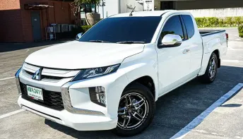 2022 MISUBISHI TRITON 2.5 GLX MEGA CAB