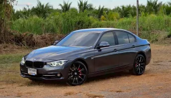 BMW 320i Sport Line [F30] LCI ปี 2016 ออปชั่นแน่นๆ ของแต่งร่วม 3 แสน ขับดี ช่วงล่างแน่นเฟริม