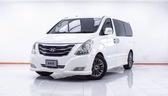 1E735 HYUNDAI H1 2.5 LIMITED AT 2016