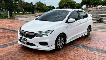 Honda City 1.5 V เกียร์ออโต้ ปี 2017 ผ่อนเริ่มต้น 6,*** บาท