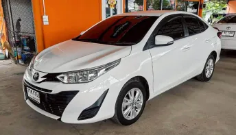Toyota Yaris Ativ 1.2 E เกียร์ออโต้ ปี 2018 ผ่อนเริ่มต้น 6,*** บาท
