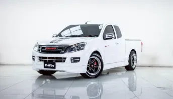 2B211 ISUZU D-MAX 2.5 VGS Z X-SERIES SPACECAB MT 2014