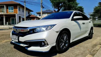 Honda CIVIC 1.8 EL สีขาวมุก MNC เกียร์ A/T  ปี 2021