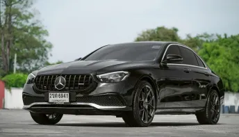 Benz E300e Avantgarde ปี 2021 ชาร์จไฟก็ได้ เติมน้ำมันก็ดี สมรรถนะแบบจัดเต็ม