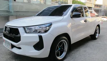 2024 TOYOTA REVO CAB 2.4 ENTRY (โฉมใหม่ เครื่องยูโร 5) เกียร์AUTO สีขาว วิ่งน้อย 5,749 กม  รถสวยมาก
