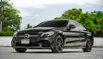 Benz C200 Coupe AMG ปี 2021 สปอร์ต เบาะแดงที่ถูกต้อง เลขไมล์น้อย