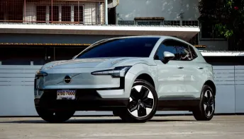 VOLVO EX30 Core Extended Range 2025