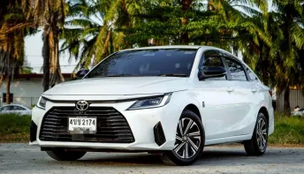 TOYOTA YARIS ATIV 1.2 Premium Luxury AT 2023