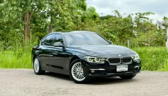 BMW F30 LCI 320D ICONIC ปี 2017