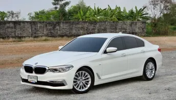 BMW 520d Luxury Line [G30] ปี 2017 สปอร์ตหรู นั่งสบาย เครื่องดีเซล แรง ประหยัด