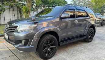 TOYOTA Fortuner 2.7 V เบนซิน + LPG A/T 2WD ปี 2014 