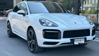 2023 Porsche Cayenne S E-Hybrid Coupe สีขาว