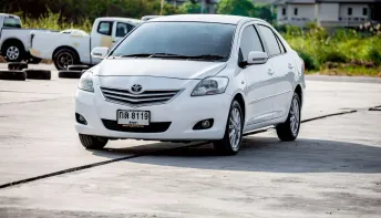 2011 Toyota VIOS 1.5 E รถเก๋ง 4 ประตู 