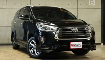 2022 Toyota INNOVA 2.8 Crysta Wagon AT ไมล์แท้ 1 หมื่น สภาพตัวรถเรียบร้อยมากไม่ต่างจากใหม่ B6540