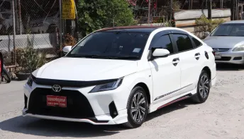 2023 Toyota Yaris Ativ 1.2 Sport รถเก๋ง 4 ประตู ออกรถ 0 บาทผ่อนเดือนละ8700/72งวด