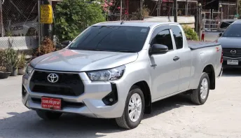 2024 Toyota Hilux Revo 2.4 Z Edition รถกระบะ ออกรถ 0 บาท ผ่อน 10,000.-/6 ปี