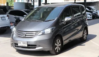 2011 Honda Freed 1.5 E Wagon 