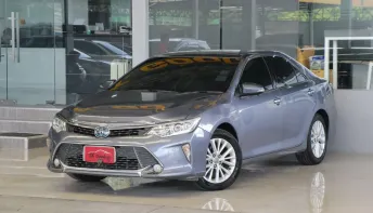 Toyota CAMRY 2.5 Hybrid premium ปี2015 เปลี่ยนแบตที่ศูนย์มาแล้ว รถบ้านแท้ ใช้น้อยเข้าศูนย์ ออกรถ0บาท