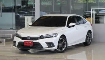 Honda CIVIC 2.0 e:HEV EL+ ปี 2024 รถบ้านมือเดียว ใช้น้อยเข้าศูนย์ตลอด Warrantyเหลือๆ ฟรีดาวน์