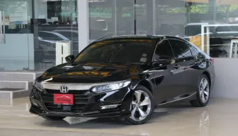 Honda ACCORD 2.0 Hybrid TECH ปี 2019 รถบ้านมือเดียว ไมล์น้อยเข้าศูนย์ตลอด สวยเดิมทั้งคัน ออกรถ0บาท