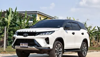Toyota Fortuner 2.4 ​Legender A/T ปี 2022 จด 2023