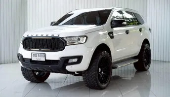 FORD EVEREST 3.2 TITANIUM PLUS 4WD ปี 2017 สีขาว โฉม ปี 15-22