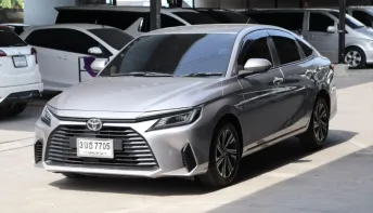 2022 Toyota Yaris Ativ 1.2 Sport รถเก๋ง 4 ประตู 